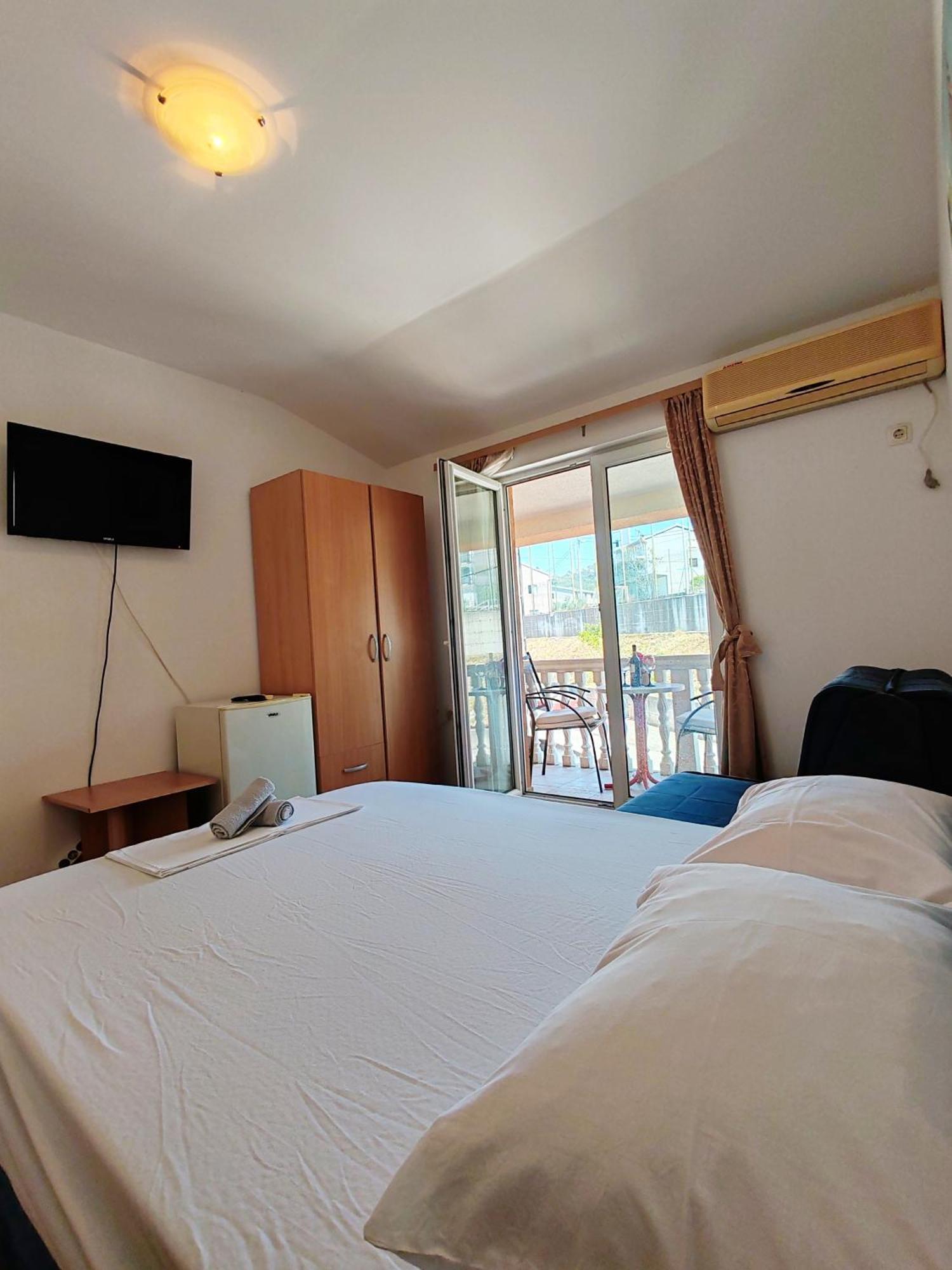 Apartment & Rooms Tempera Neum Rum bild